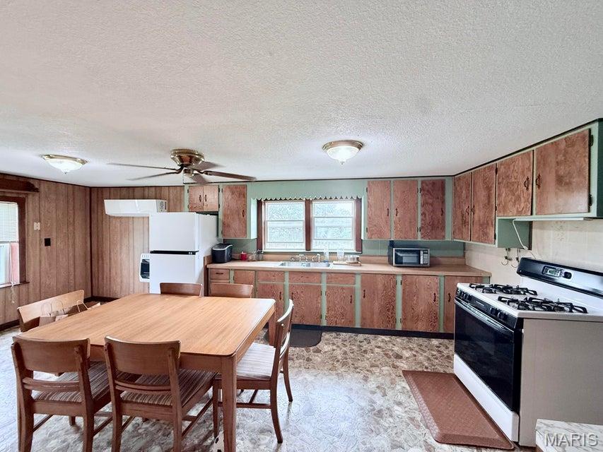 16311 Lebanon Road Property Photo 6
