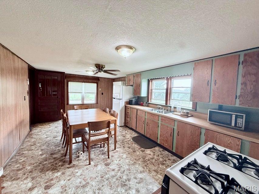 16311 Lebanon Road Property Photo 8