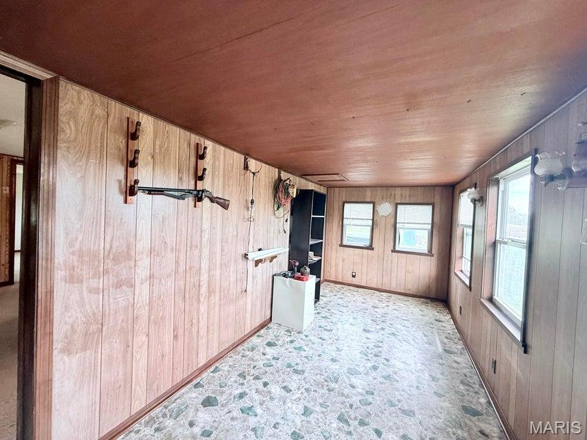 16311 Lebanon Road Property Photo 14
