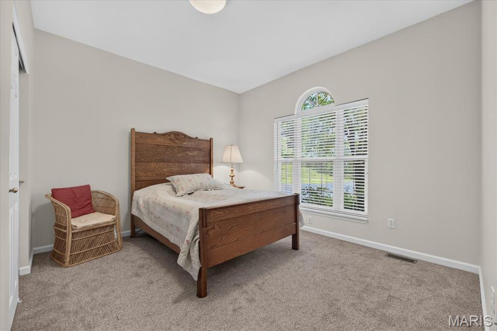 277 Larimore Valley Drive Property Photo 23