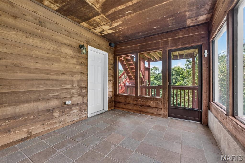 277 Larimore Valley Drive Property Photo 41