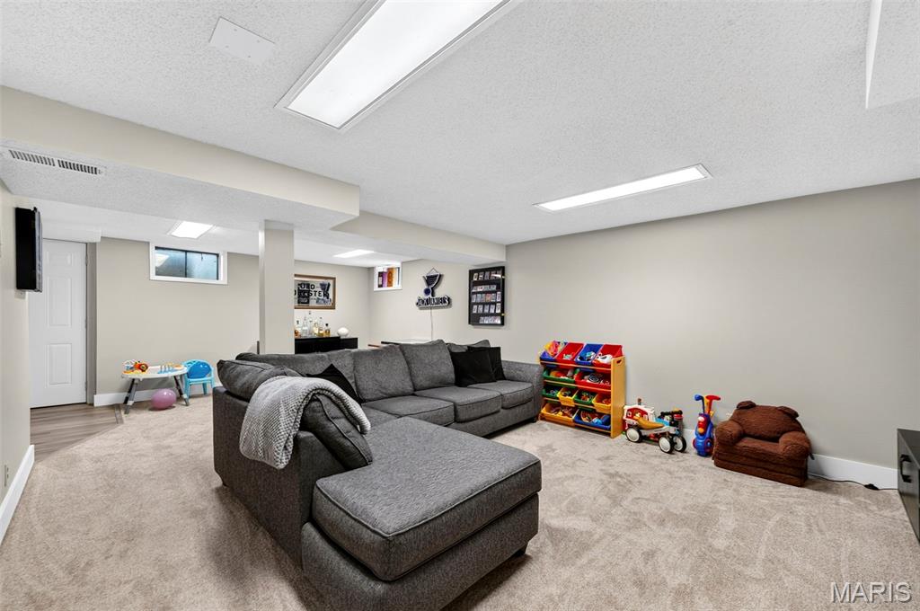 960 Briarton Drive Property Photo 17