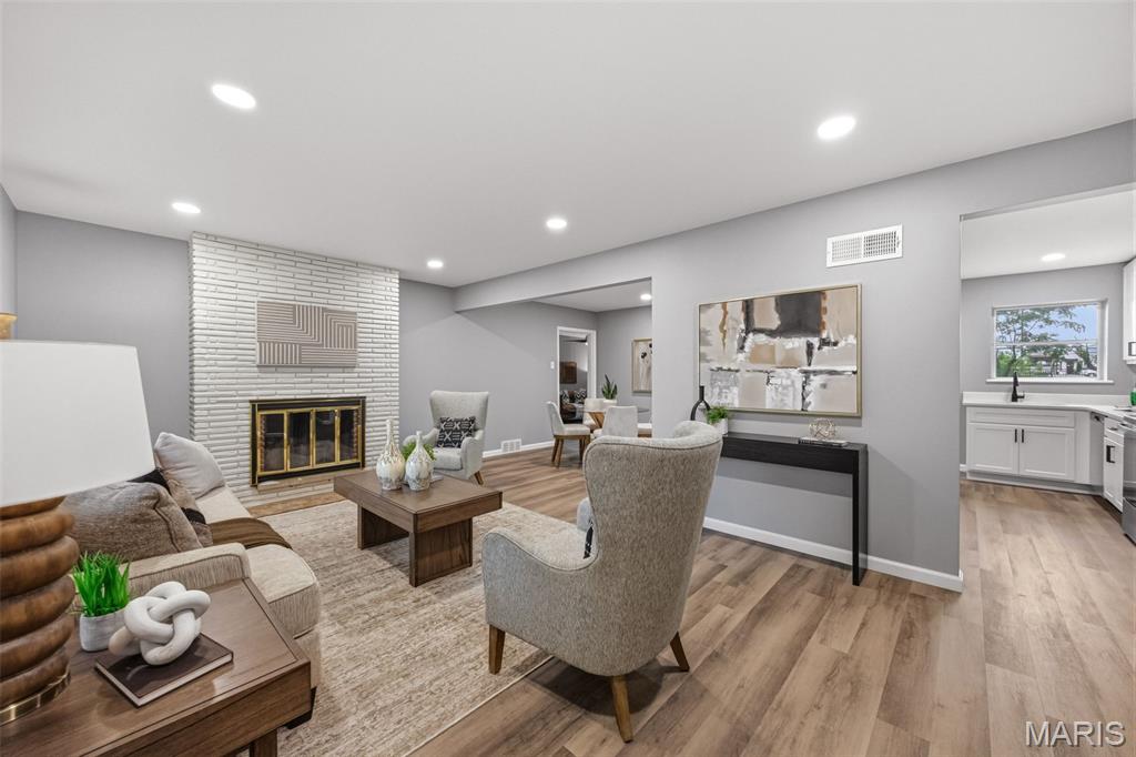 8605 Mayflower Court