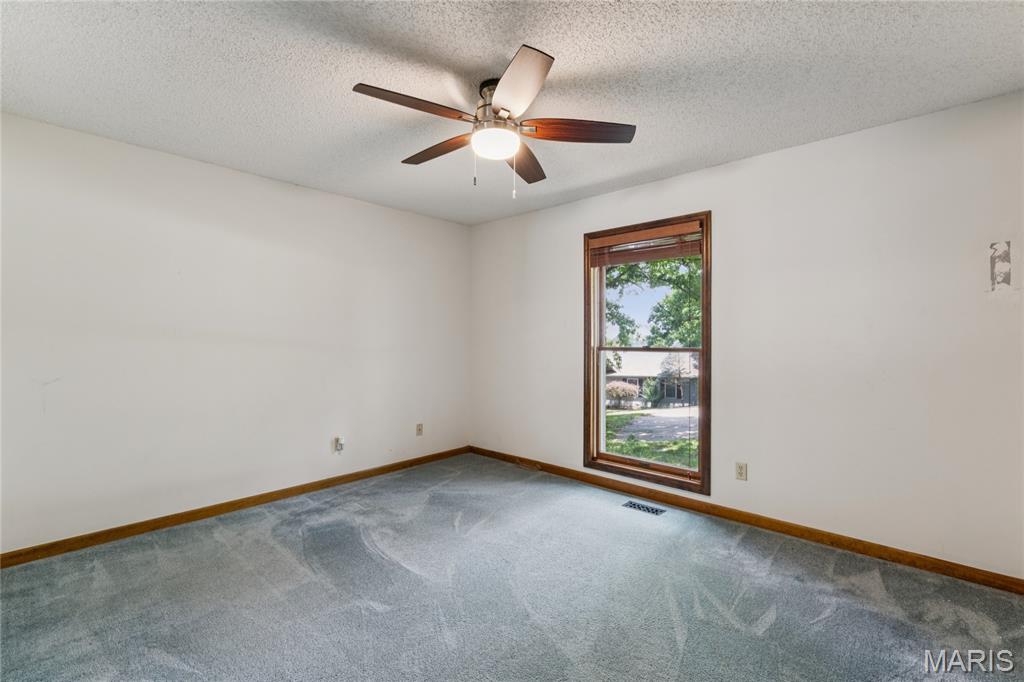2792 Riebold Circle Property Photo 14