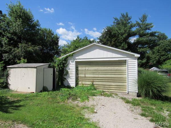6024 W B Street Property Photo 3