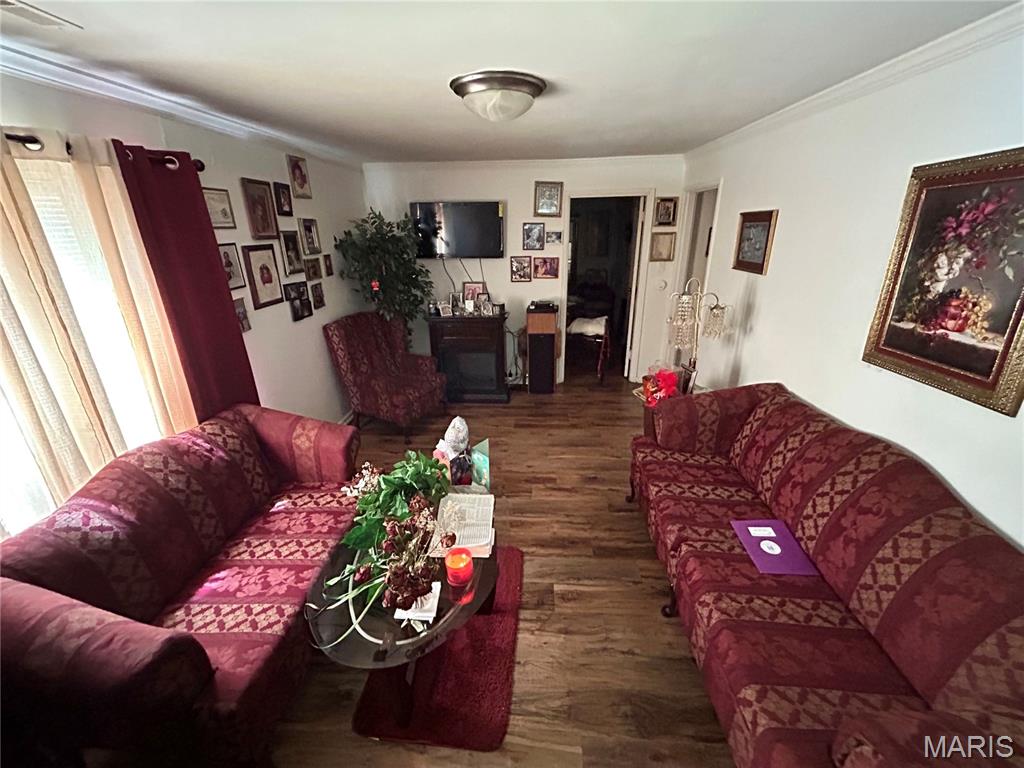 2316 Shields Avenue Property Photo 2