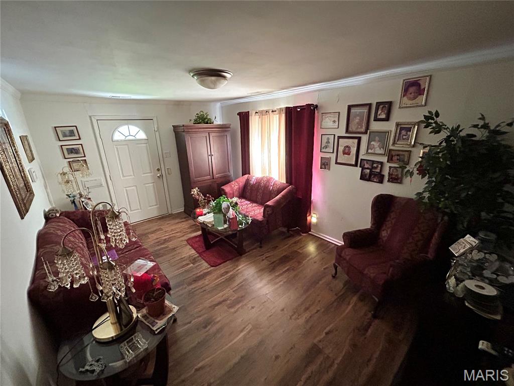 2316 Shields Avenue Property Photo 3