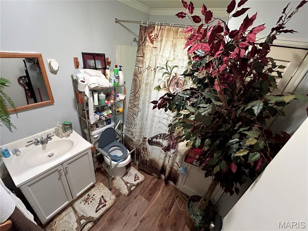 2316 Shields Avenue Property Photo 7
