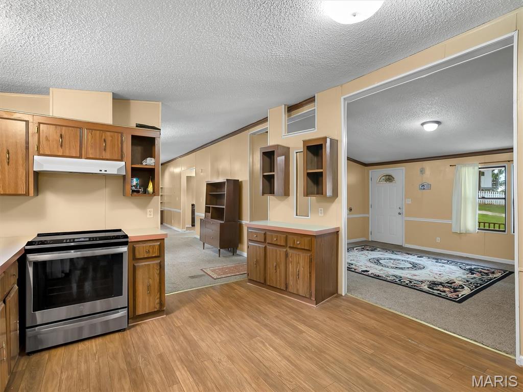 8906 Riverview Drive Property Photo 7