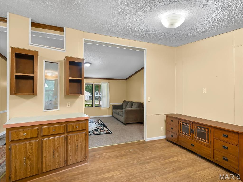 8906 Riverview Drive Property Photo 8
