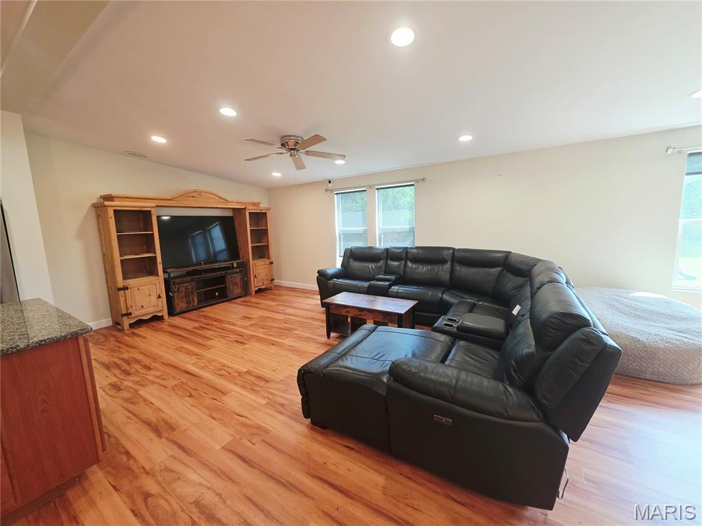 25484 Sky Drive Property Photo 5