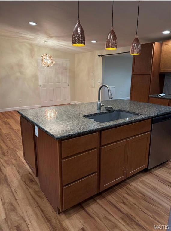 25484 Sky Drive Property Photo 6