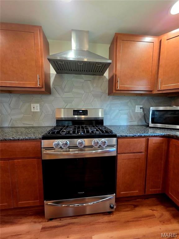 25484 Sky Drive Property Photo 7