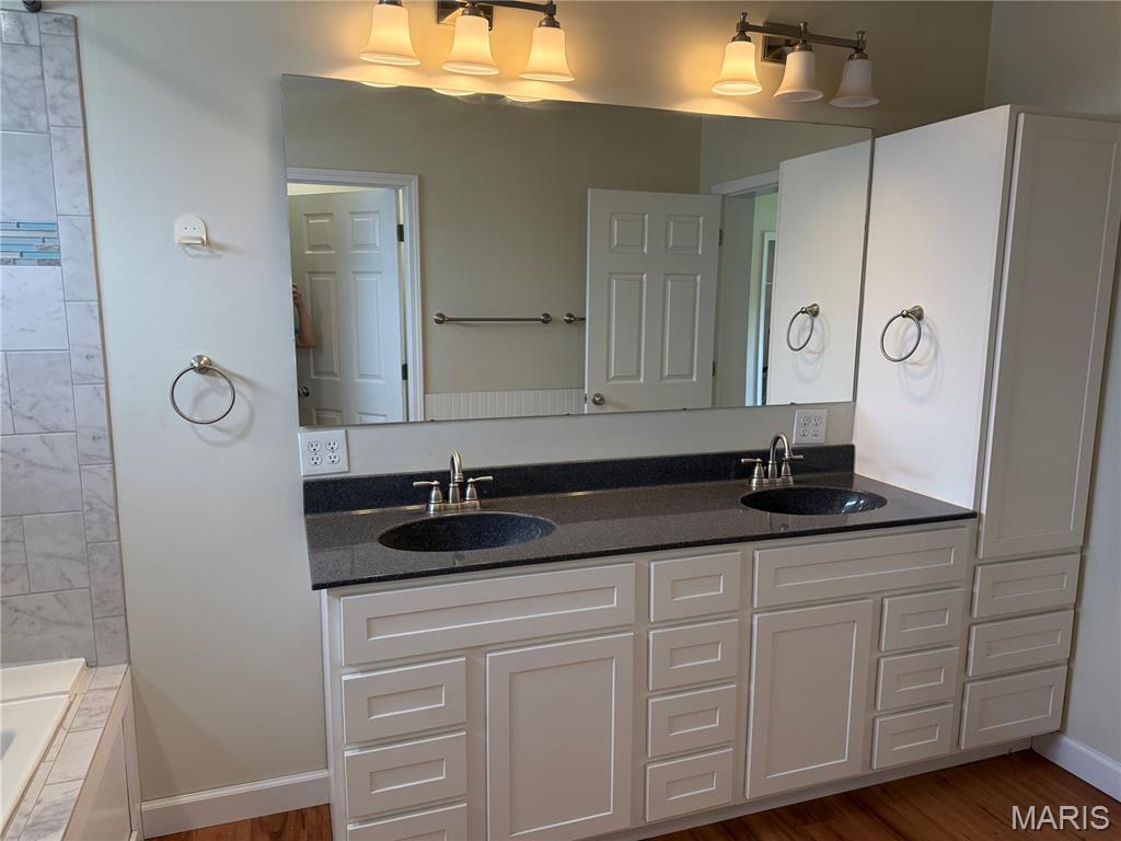 25484 Sky Drive Property Photo 27