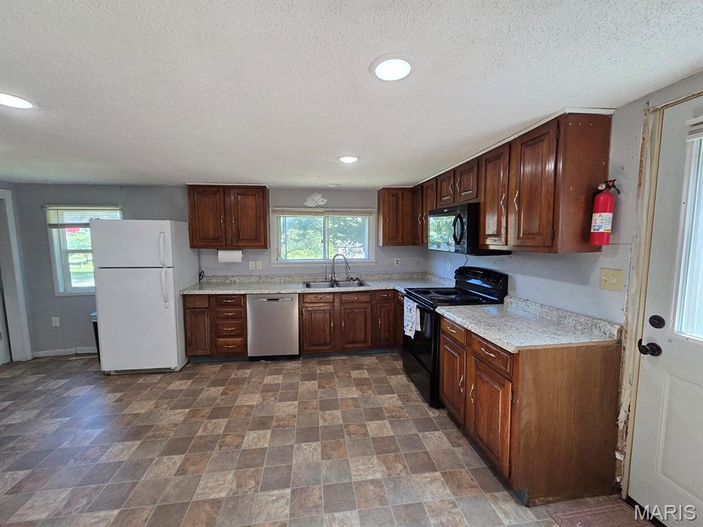 20881 Main Street Property Photo 7
