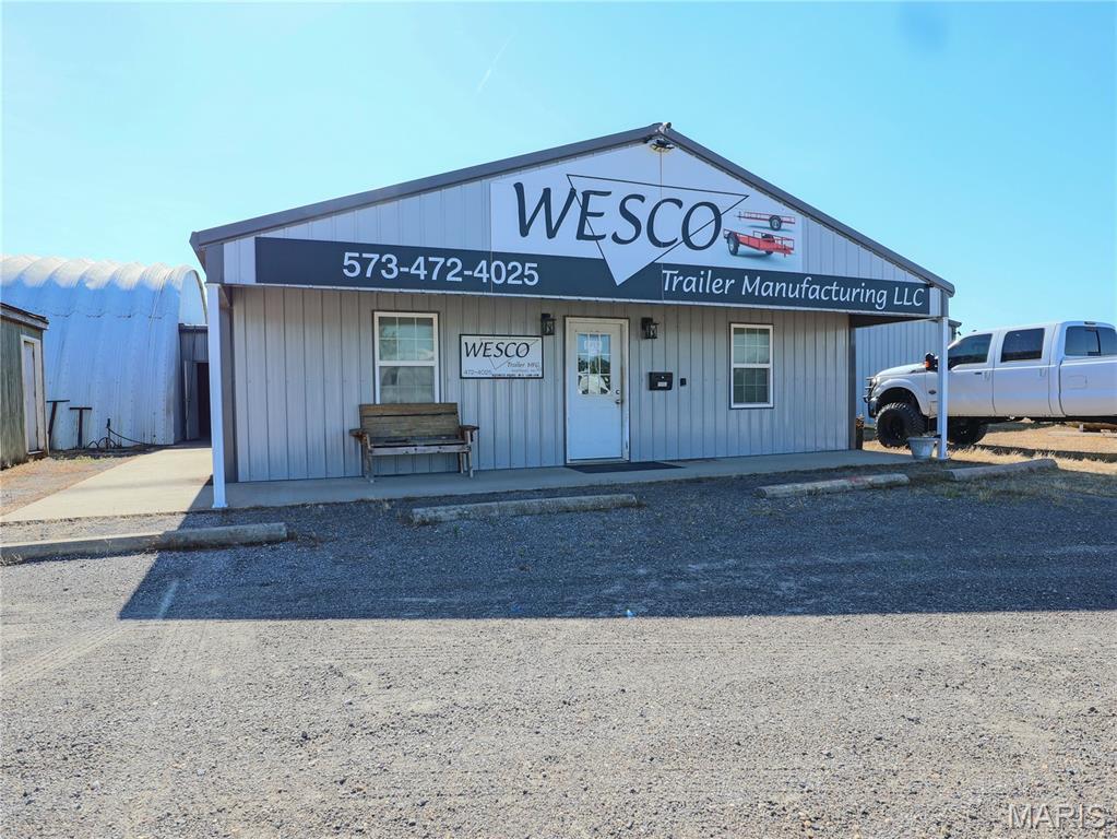 2946 State Highway V Property Photo 1