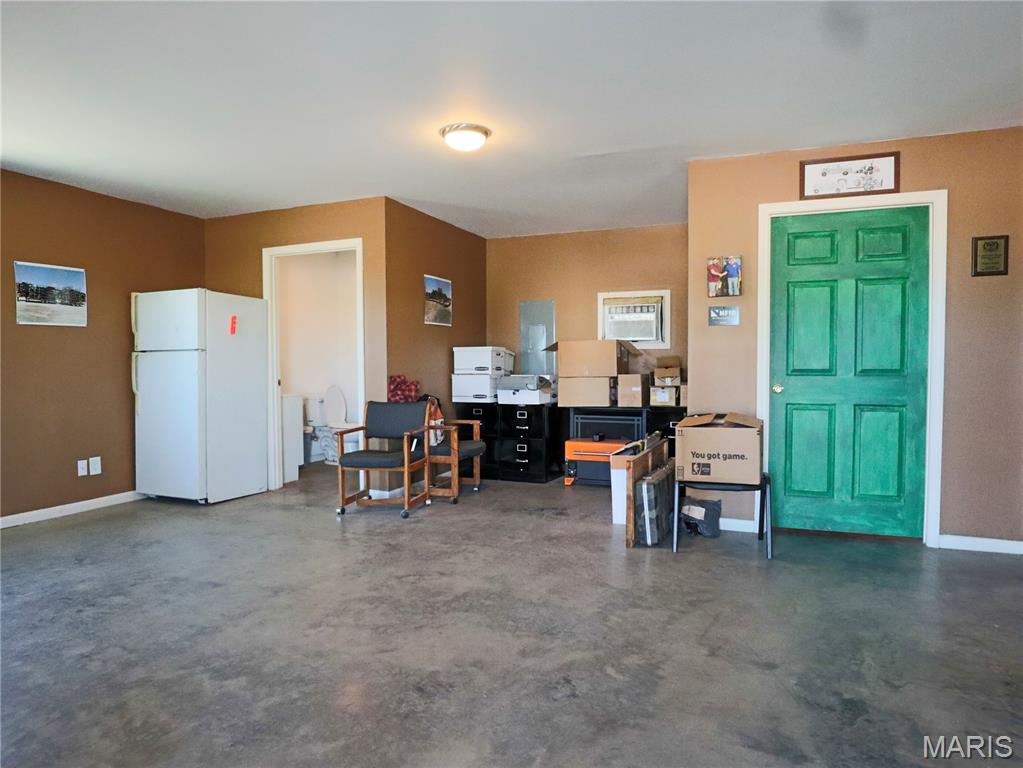 2946 State Highway V Property Photo 23
