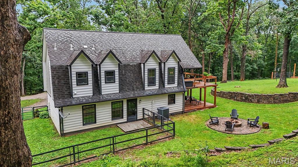 18322 Shiloh Woods Court Property Photo 5