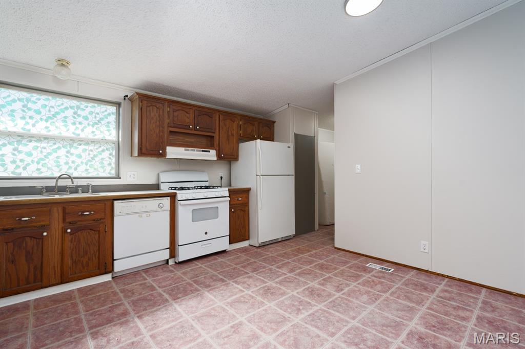 1800 Page Avenue Property Photo 14