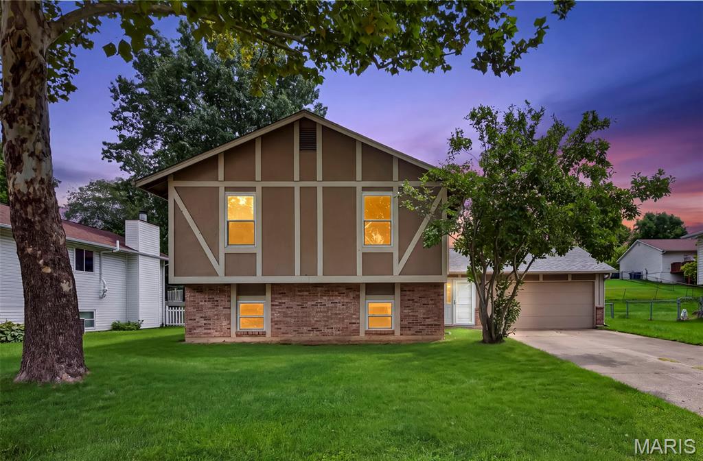 1719 Foxglove Drive Property Photo 1
