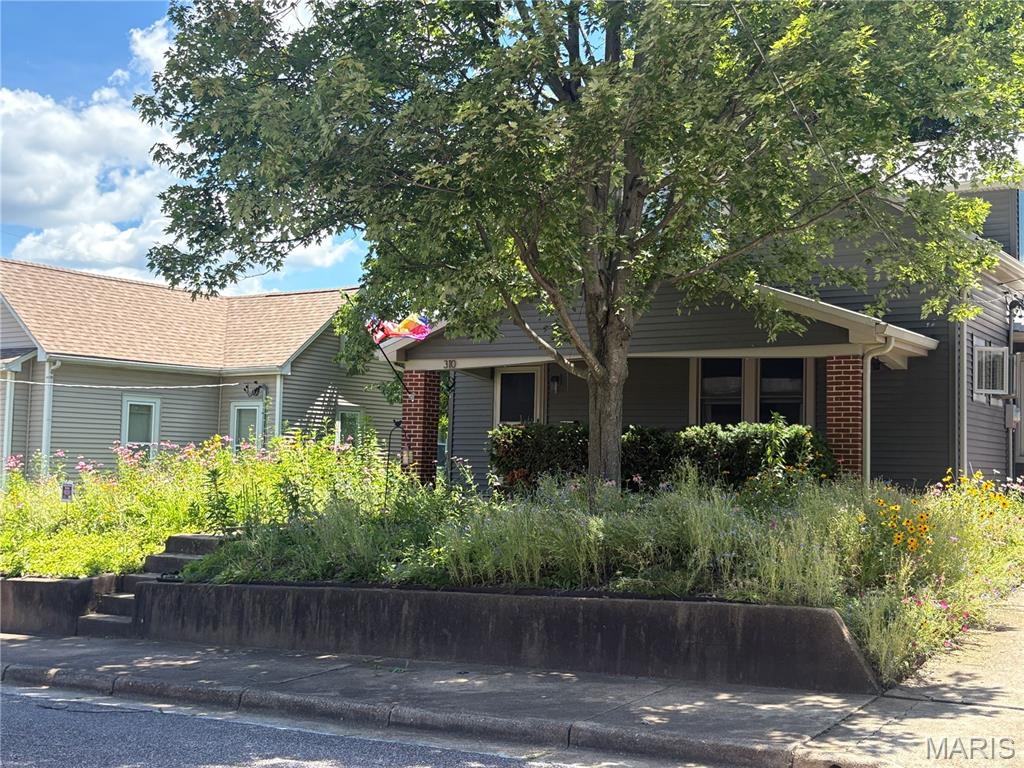 310 Hooker Street Property Photo 1