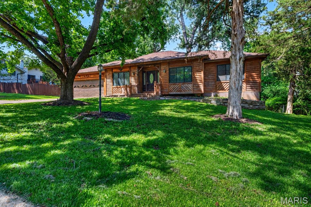 105 Willow Drive Property Photo 2