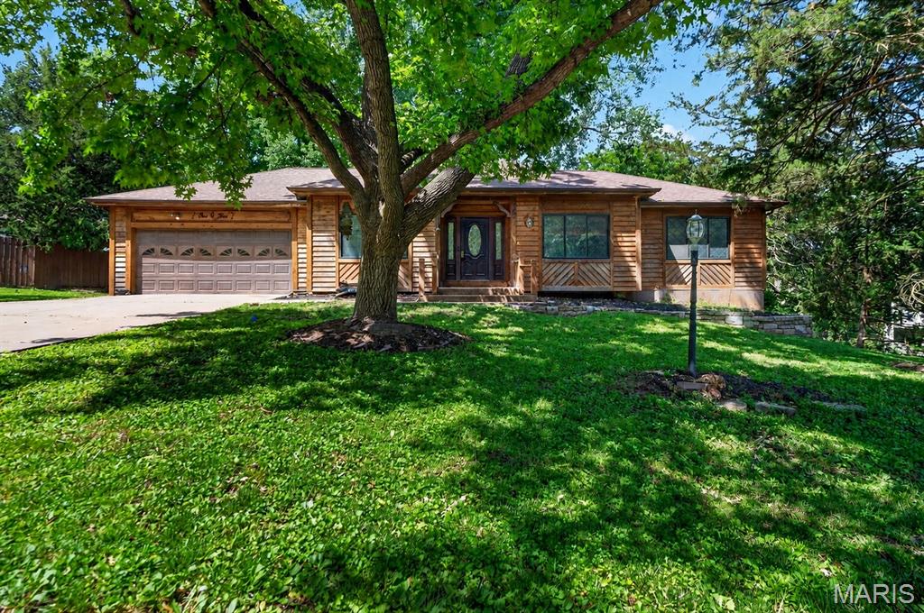 105 Willow Drive Property Photo 3