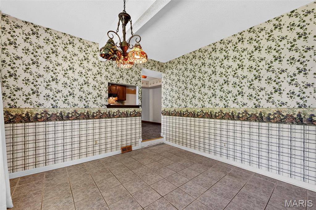 105 Willow Drive Property Photo 18