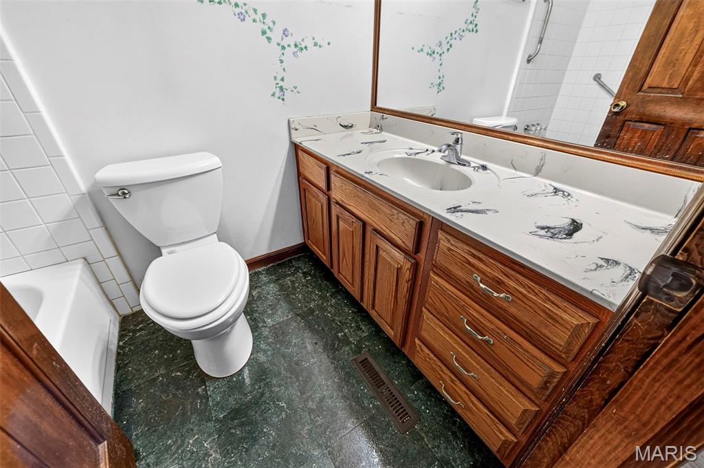 105 Willow Drive Property Photo 25