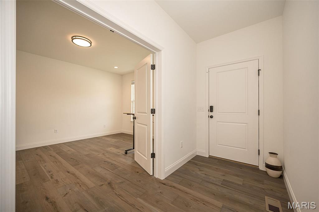 325 Gailin Drive Property Photo 4