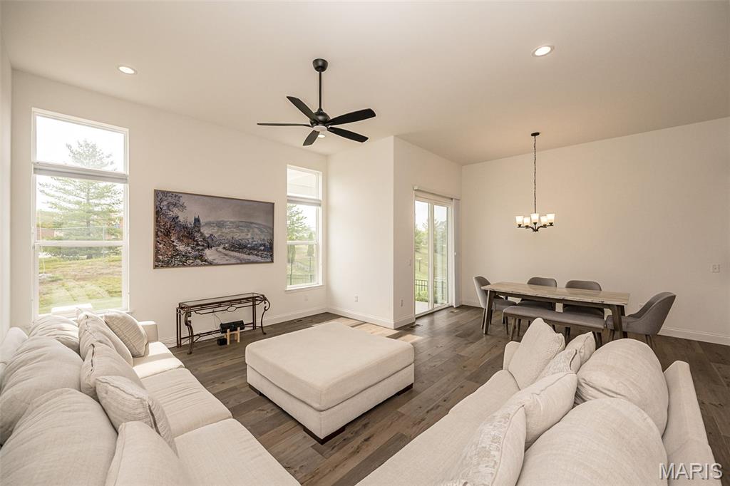 325 Gailin Drive Property Photo 18