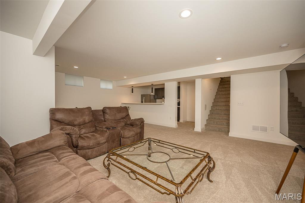 325 Gailin Drive Property Photo 41