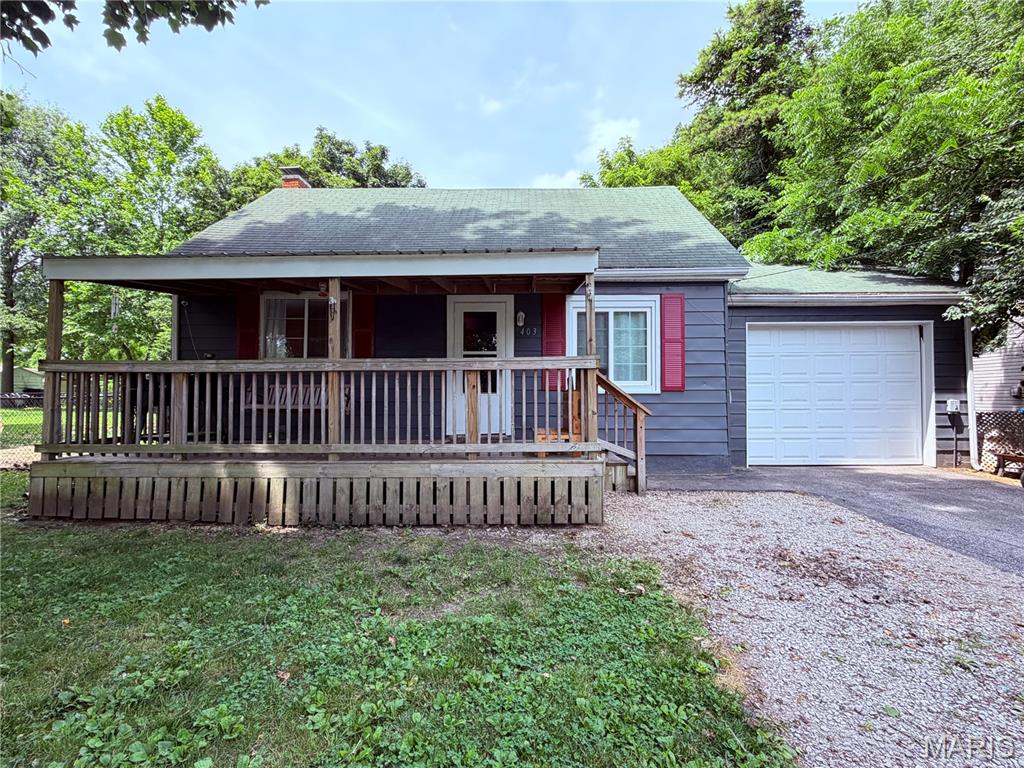 403 Lumaghi Heights Property Photo 1