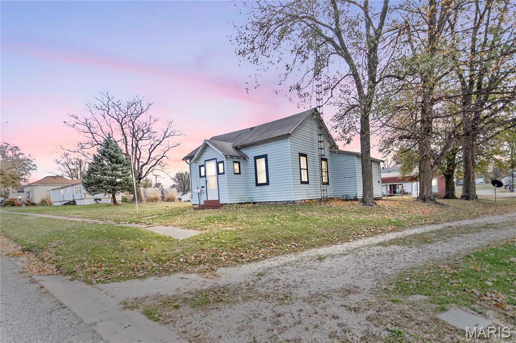 338 W Rowe Street Property Photo 1