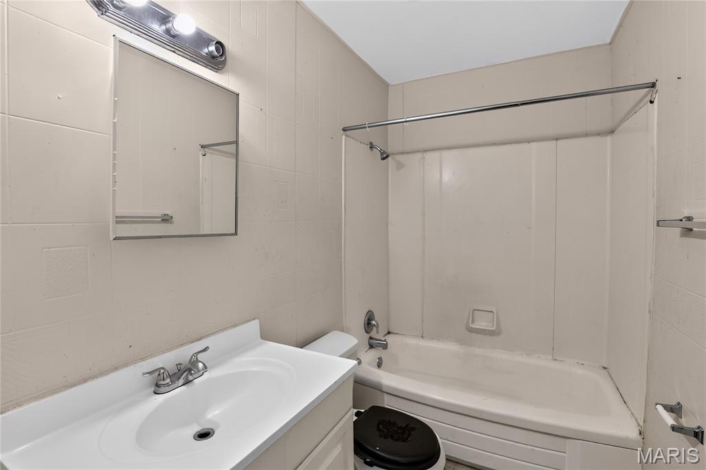 7477 Halpin Drive Property Photo 8