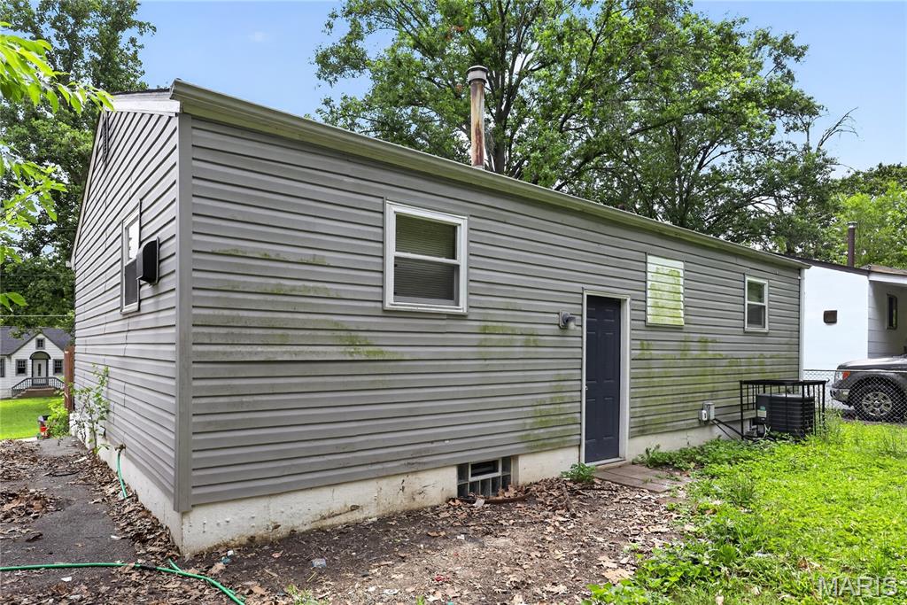 7477 Halpin Drive Property Photo 10