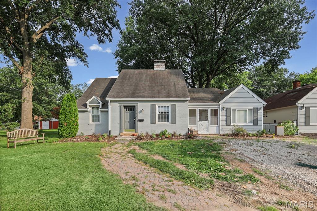 308 Carlyle Avenue Property Photo 1