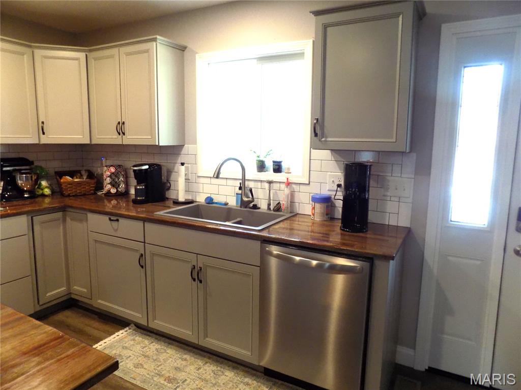 1021 Morrell Avenue Property Photo 5