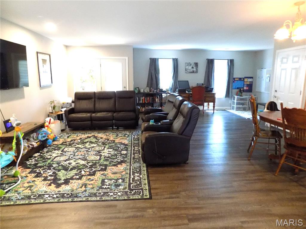 1021 Morrell Avenue Property Photo 10