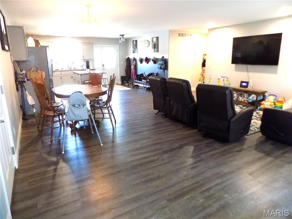 1021 Morrell Avenue Property Photo 14