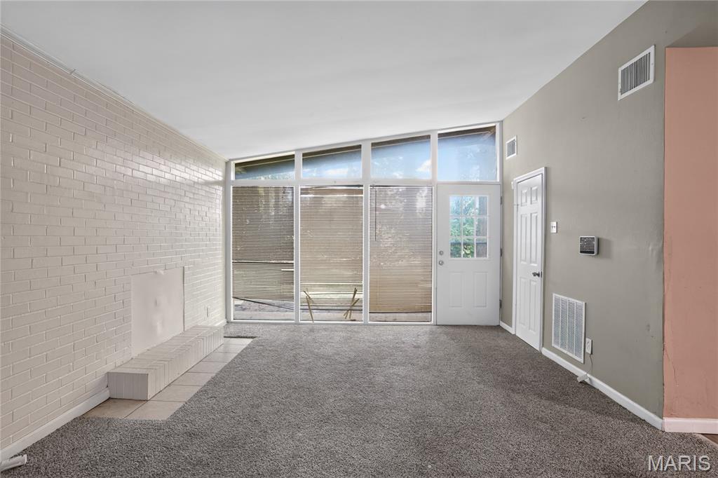 8313 Pepperidge Drive Property Photo 3