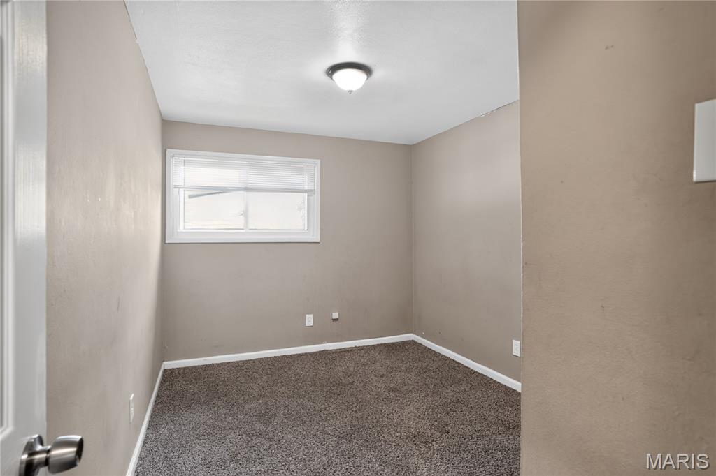 8313 Pepperidge Drive Property Photo 12