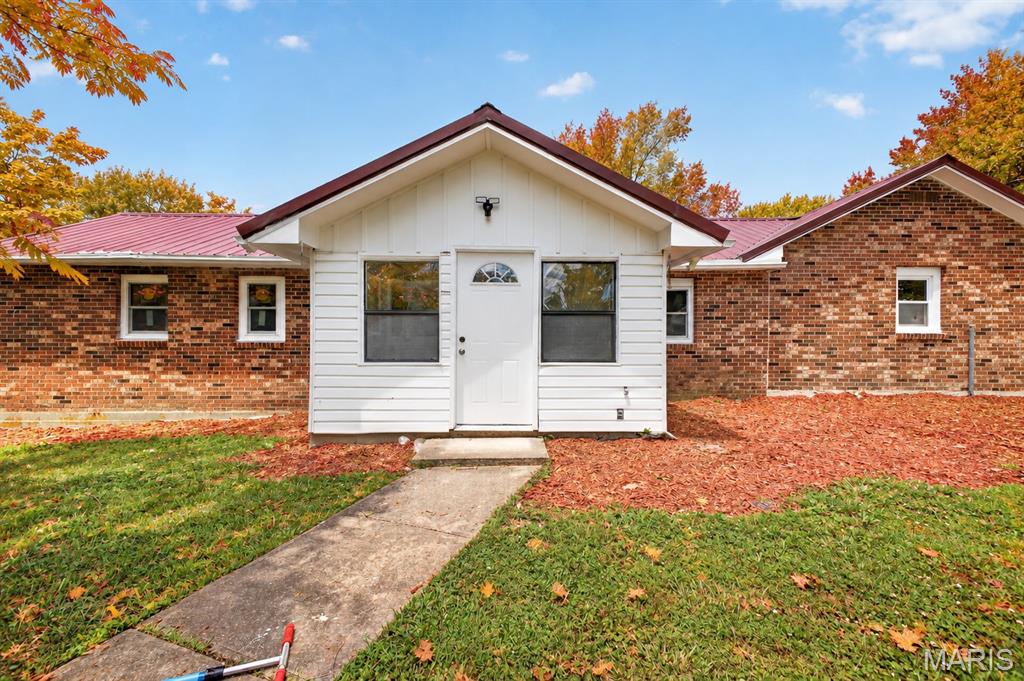 206 Lion Street Property Photo 1