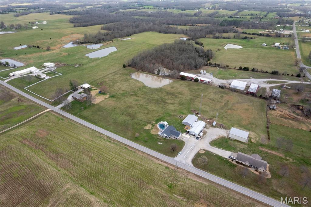 7633 Highway F Property Photo 11
