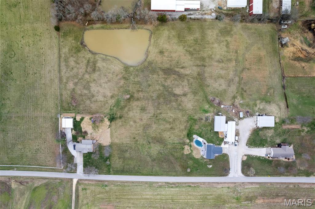 7633 Highway F Property Photo 12