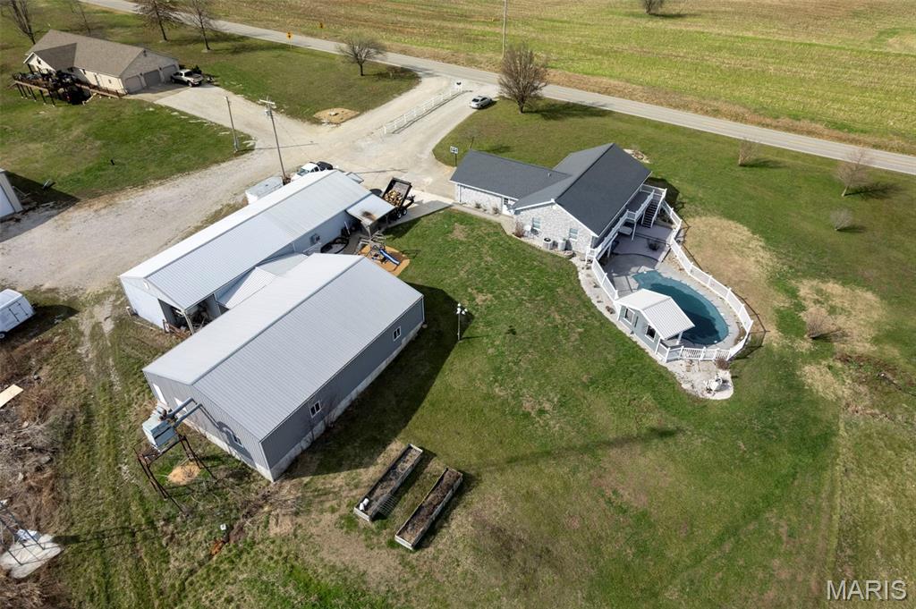 7633 Highway F Property Photo 13