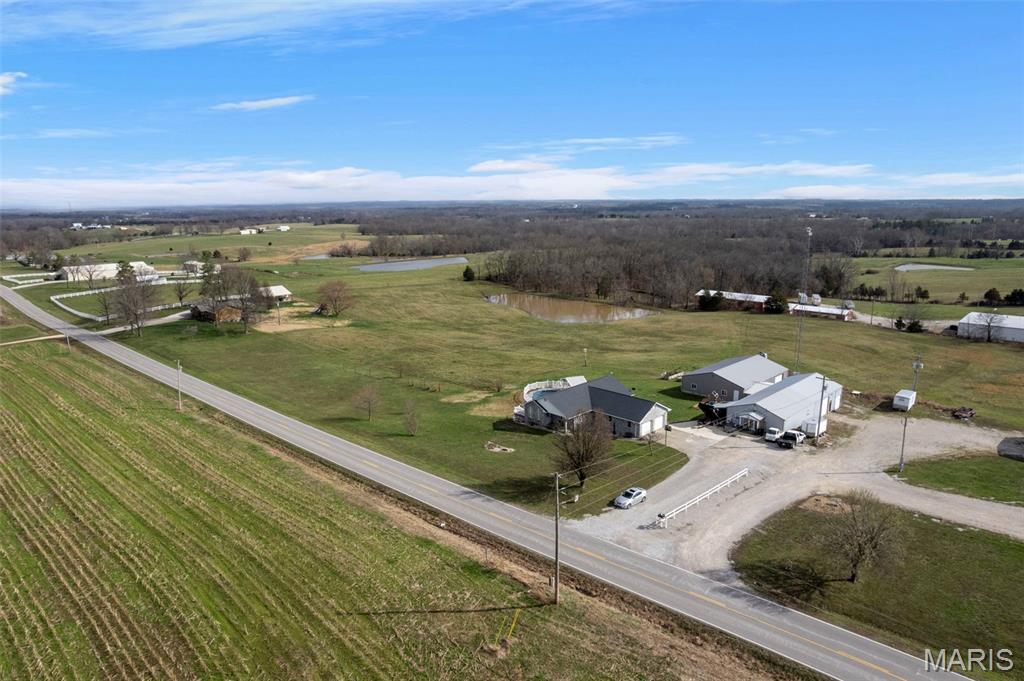 7633 Highway F Property Photo 15