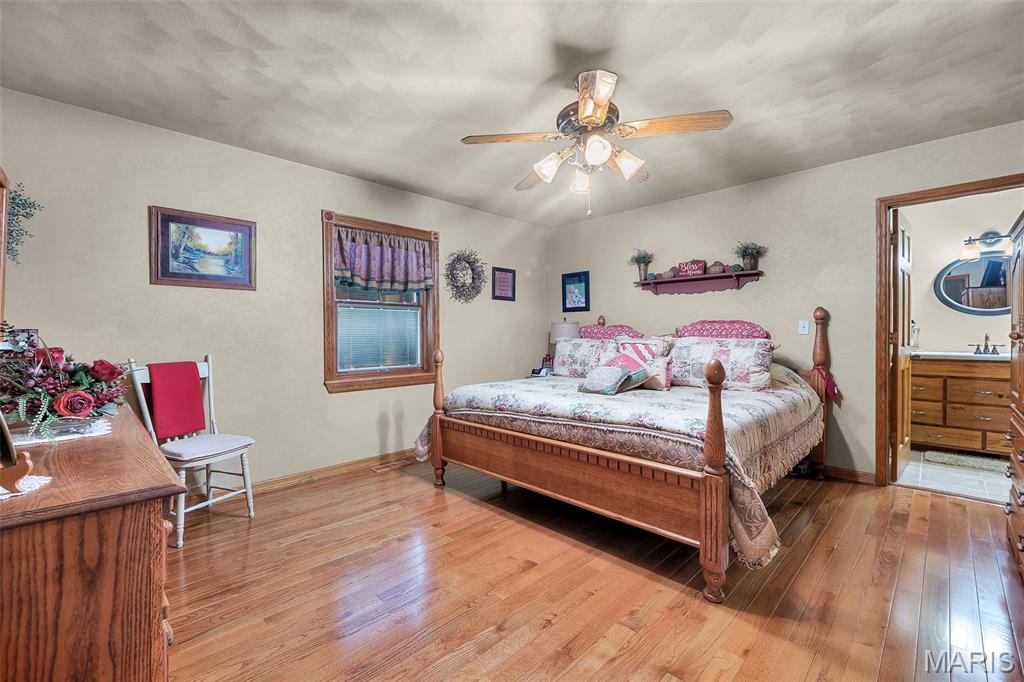 7633 Highway F Property Photo 31