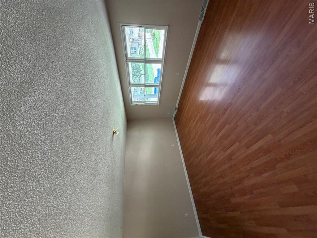2033 Anthony Drive Property Photo 8