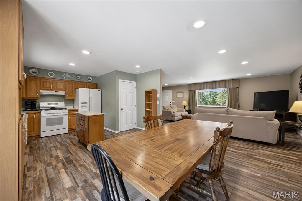 3300 Ketha Circle Property Photo 8